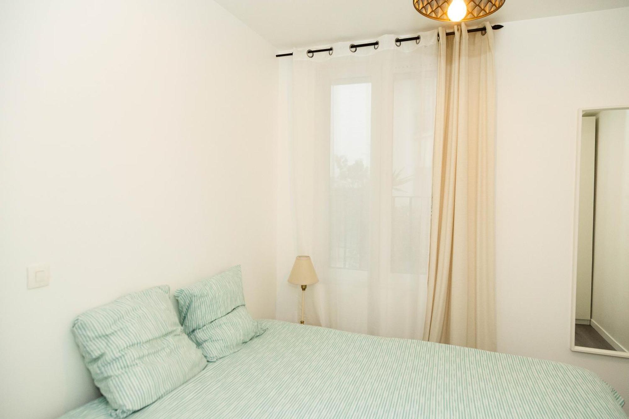 Appartement Charment Stade De France 18 Pour 4 Personnes Saint-Denis (Seine-Saint-Denis)